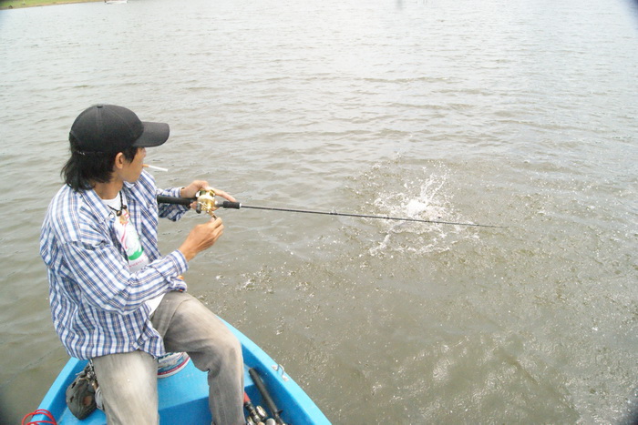 ปลาที่นี้มันชอบโดดกันจิงๆ :laughing: :laughing: :laughing: