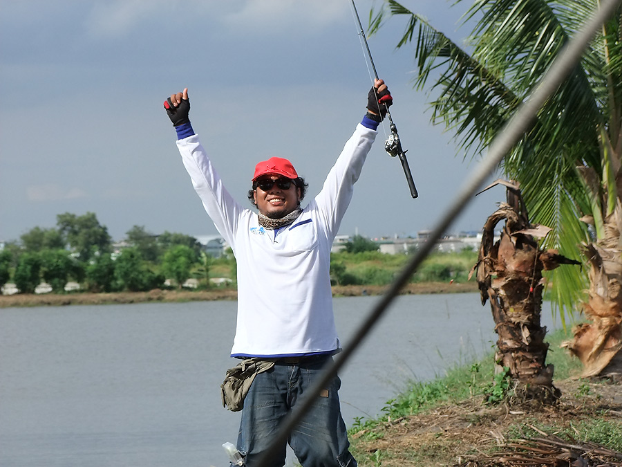 [b]" ยอม แล้ว จ๊า ฮิ๊ววววววว " [/b]
:laughing: :laughing: :laughing: :laughing: :laughing: :laugh