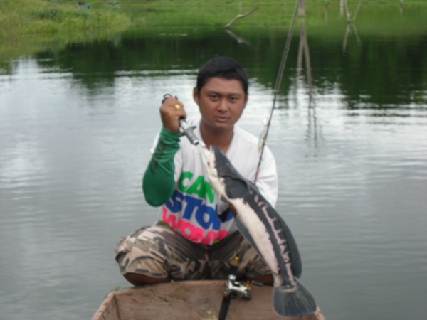 น้าก๊อบโดนแล้วครับพอดีถ่ายวีดีโอไว้เลยไม่ได้ถ่ายรูปตอนอัดปลาครับ :grin: