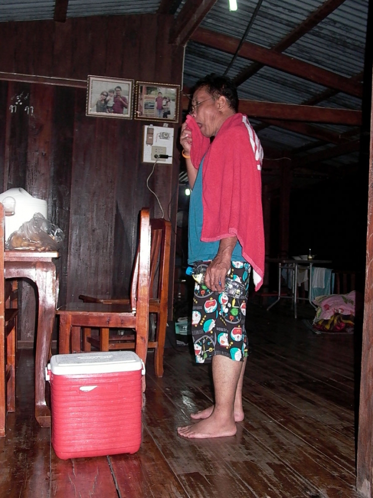 อ้าวพี่เปี๊ยกๆๆๆๆๆๆๆๆเขากำลังทานข้าว เล่นขี้มูกซะแล้วววววววววววววว
 :ohno: :ohno: :ohno: :ohno: :oh