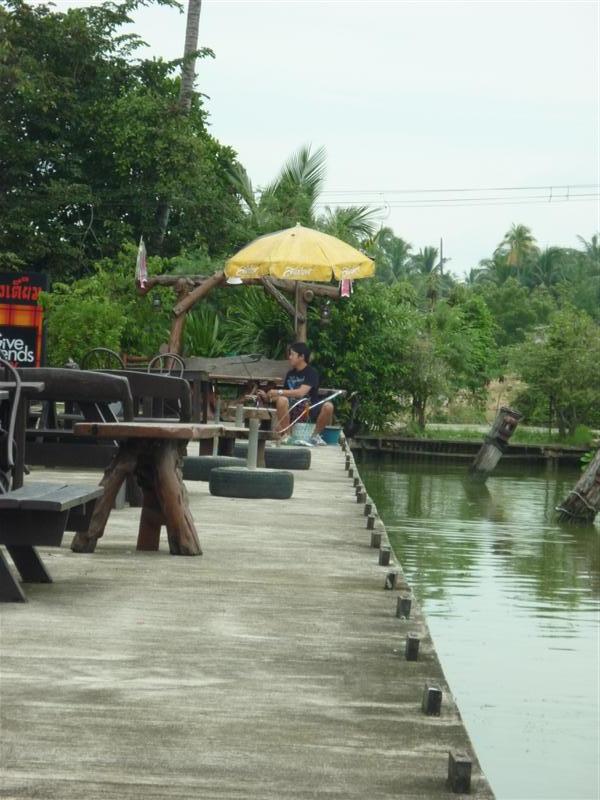 อา....มีเพื่อนปิ๋วด้วย