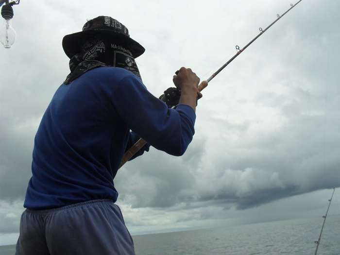         ทางท้ายเรือก็มันกันใหญ่ :music: :music: :music:
