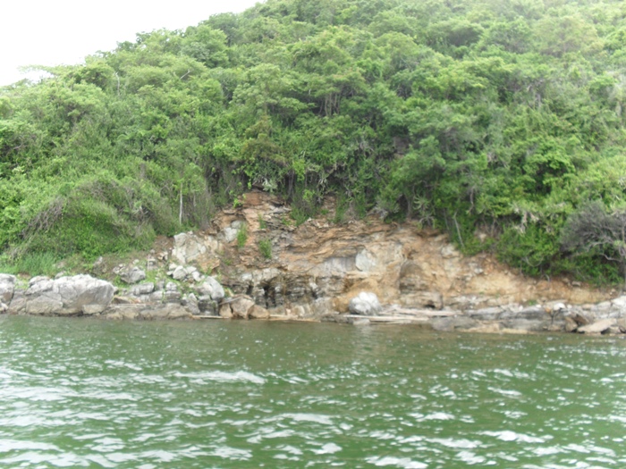    บรรยากาศสวยๆหลังเกาะครับ :love: :love: :love: