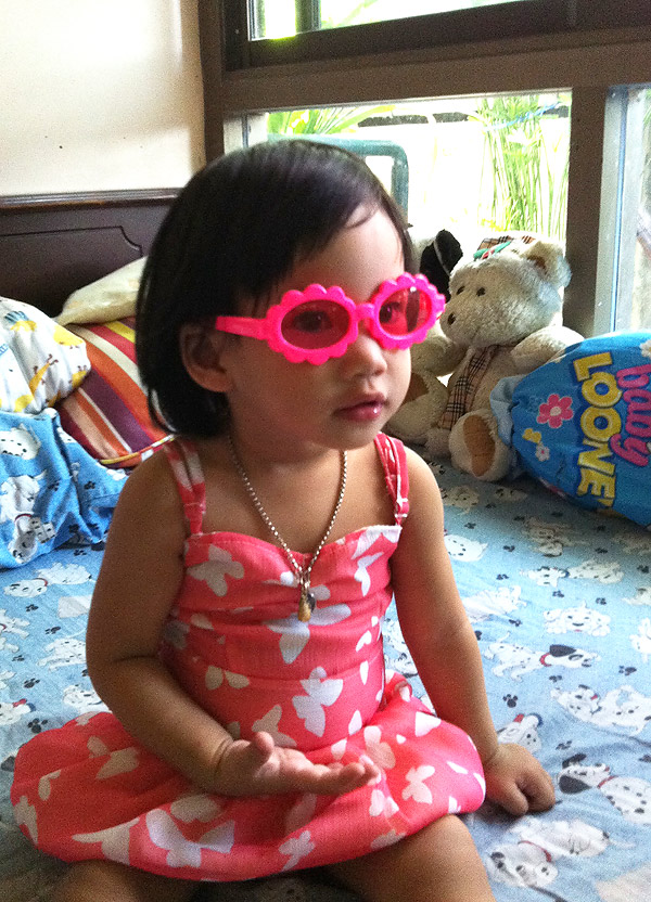  :cool:

โตหน่อยจะ สอยโอลีย์ให้ใส่นะลูก  :kiss:
