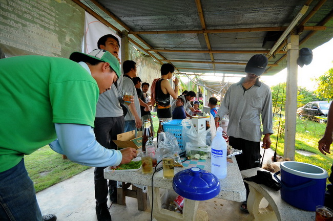 เอายาวไปยาวไป  รอเวลาแจกของรางวัล  