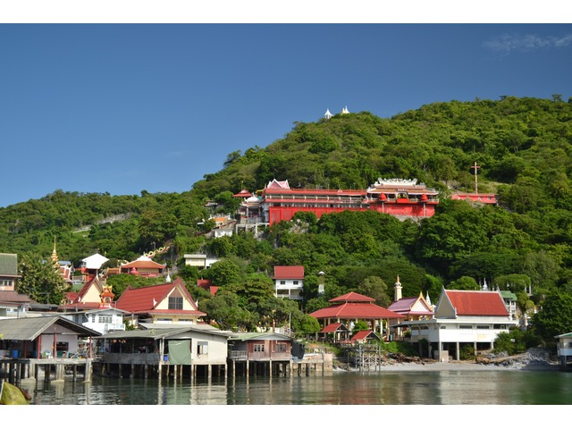เรือออกเเล้ว ขอพรเจ้าพ่อเขาใหญ่ก่อน

 :smile: :smile: :smile: