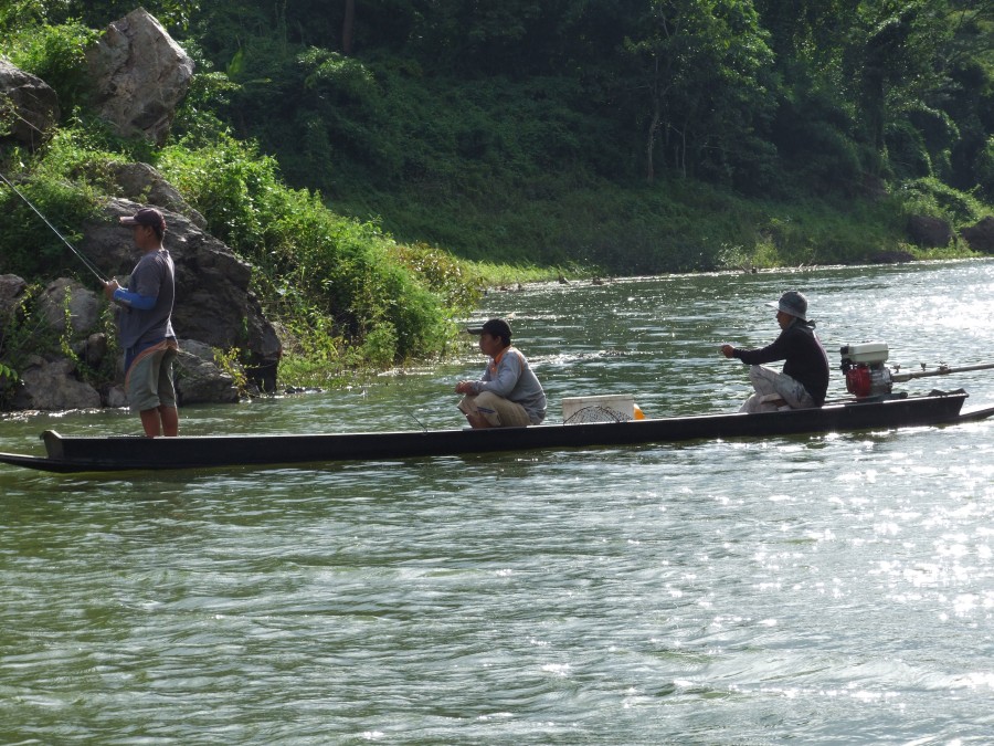 วิ้งมาดูที่ต้นน้ำก่อนครับวันนี้เรือเยอะมาก