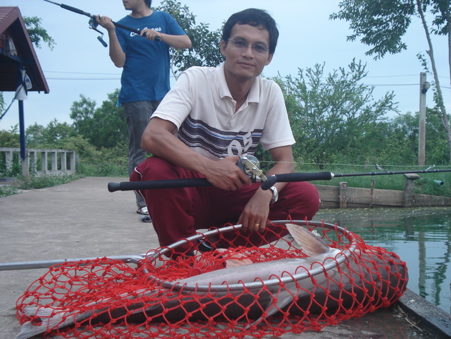 ขอหล่ออีกหนึ่งรูป.. :cool: