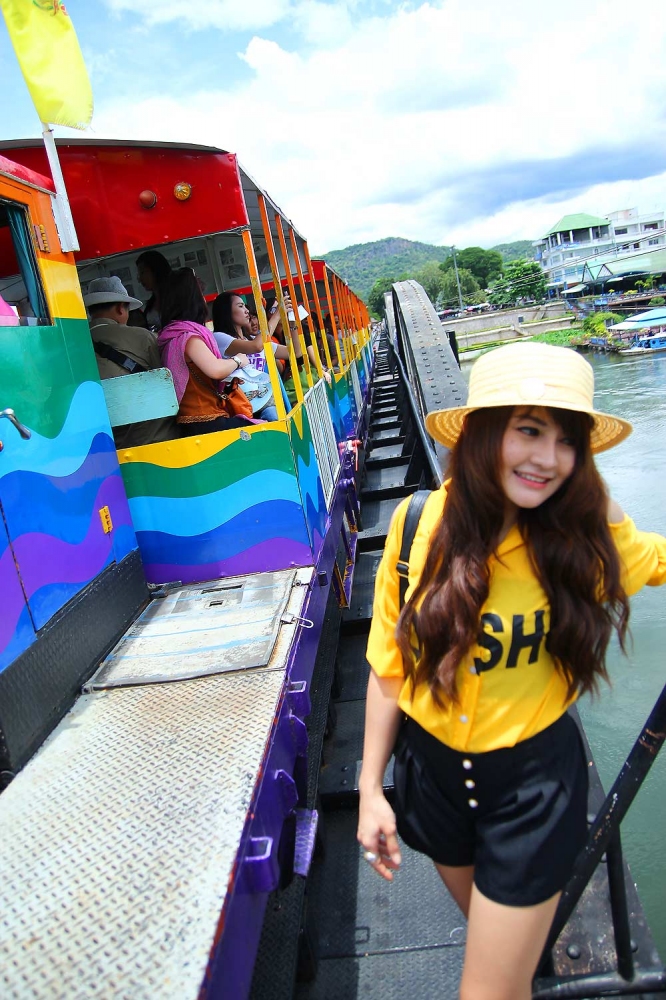 


 [b]ถ้าถามว่าทั้งหมดนี้ชอบภาพไหนมากที่สุด...ไม่ชอบเลยสักภาพครับ..เพราะชอบตกปลามากกว่าการถ่ายรู