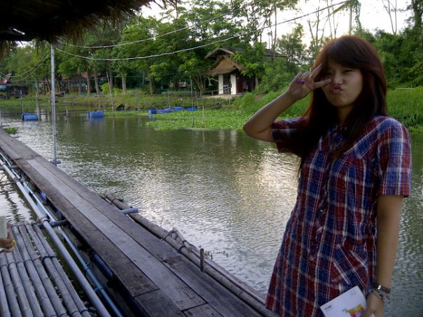 รูปนี้แสดงว่า  รอดมาได้  เอ๊ะ !!    หรือว่าอยากมาอีก สัก 2 รอบ ^^