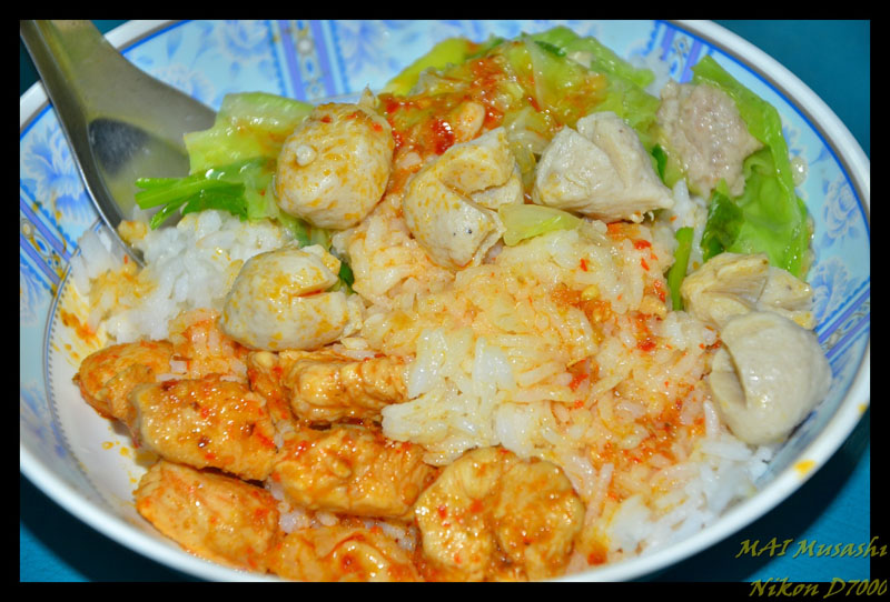 กินข้าวเย็นกันก่อนนะครับ

ผัดเผ็ดไก่+ต้มจืดลูกชิ้น

 :umh: :umh: :umh: :umh: :umh: