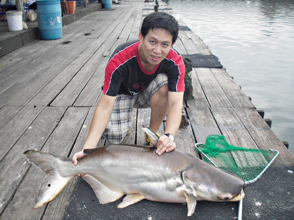 ขอหล่อหน่อย...จัดให้คร๊าบ... :smile: :smile: :smile:

