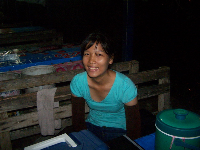 โดนไป 1 หน่วย..น้องเมย์..บอก..ไม่เอาละ..เหนื่อย.. :laughing: :laughing: :laughing: