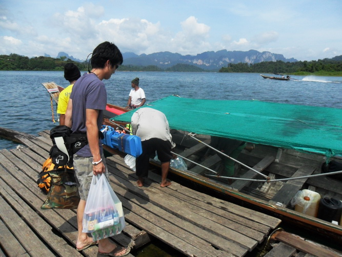 จะได้ขึ้นเรือแล้วเรา  :cheer: :cheer: