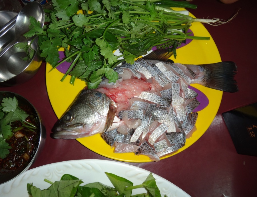 ปลา bass ของแท้ .ลองทานครั้งแรก. :blush: :blush: :blush: :umh: :umh: :umh: