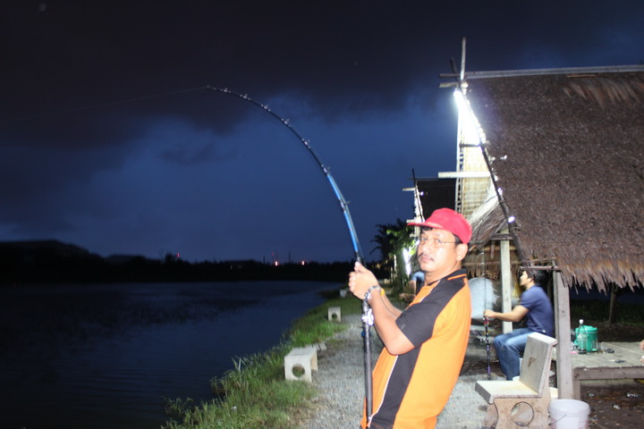 ก่อนฝนตก  และหลุดไป    :love: :love: :love: :love: :love: