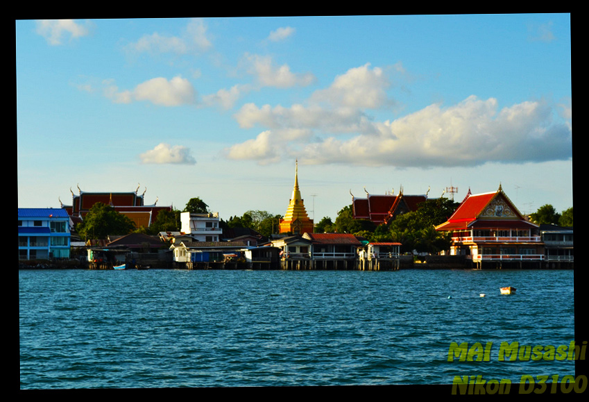 เห็น วัดสัตหีบ แล้ว



 :smile: :smile: :smile: :smile:
