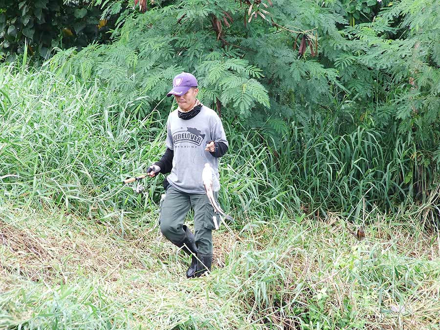 [b]ว๊าวววววว คนหล่อเดินมา อิอิ[/b]
 :cool: :cool: :cool: :cool: :cool: :cool: :cool: :cool: :cool: 