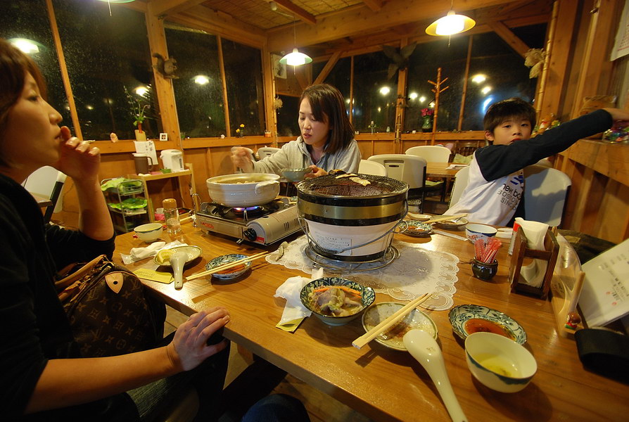 อื้ม...หอมอร่อยจริงๆ   :umh: