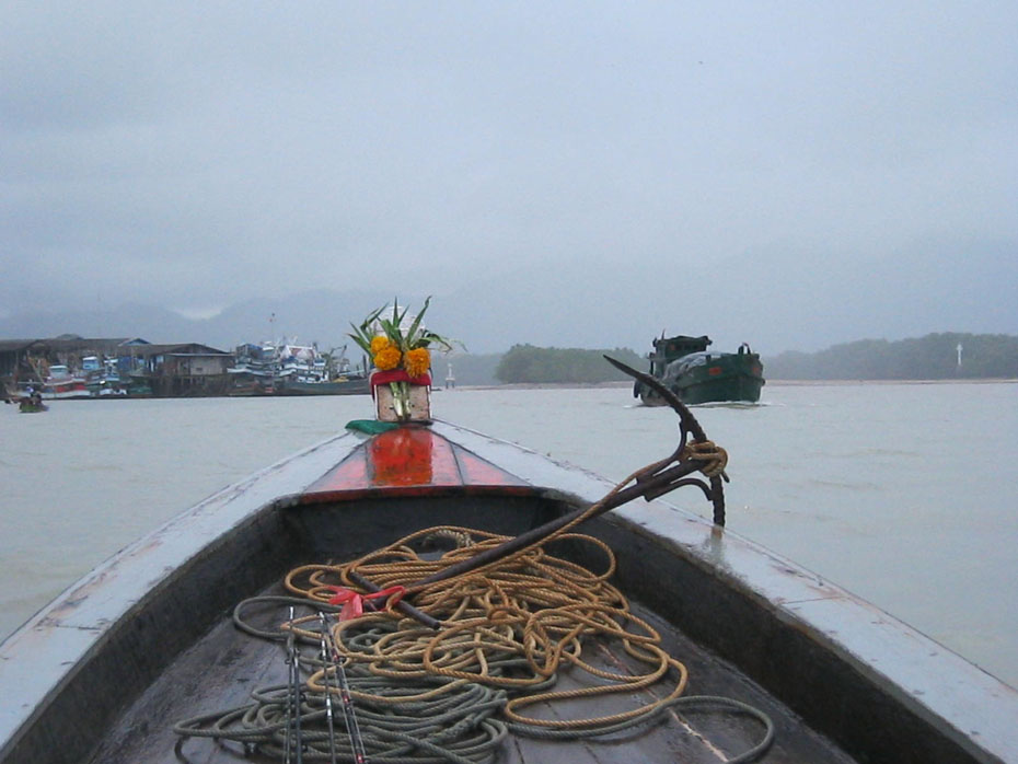 กลับถึงฝั่งราวๆห้าโมงเย็น ฝนก็โปรยปรายมาพอดี  ต้องขอโทษด้วยครับที่ไม่ได้ถ่ายภาพปลาทั้งหมด ครั้งนี้ได