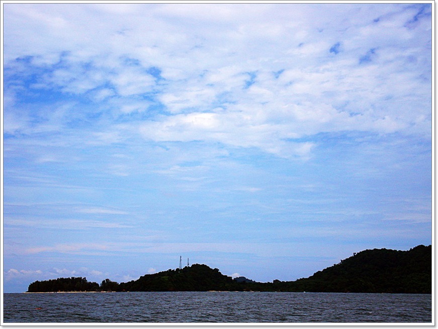 [q]อ้างถึง: nuioct23 posted: 07-09-2554, 20:55:59

+1 ภาพเปิดกระทู้สวยมากครับ ส่วนที่เหลือรอชมอยู่