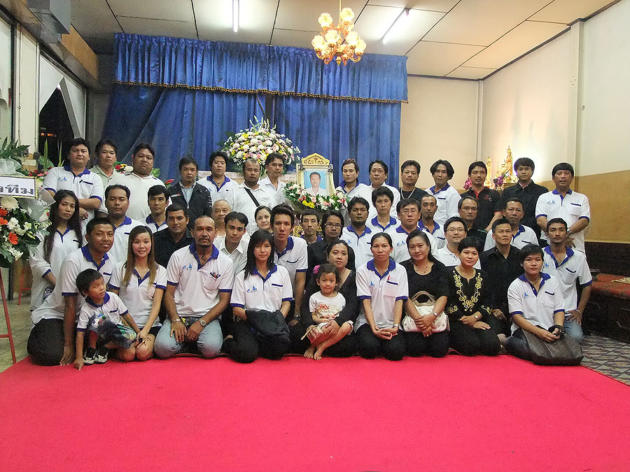 ภาพบรรยากาศงาน สวดพระอภิธรรมศพ งานน้าโอโล่ปลายาง