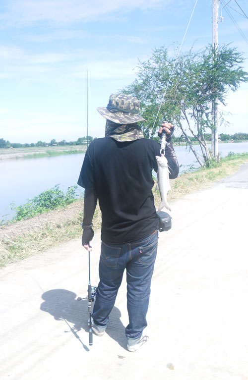 ขอหล่ออีกนิสสสสส.....นะ :cool: :cool: