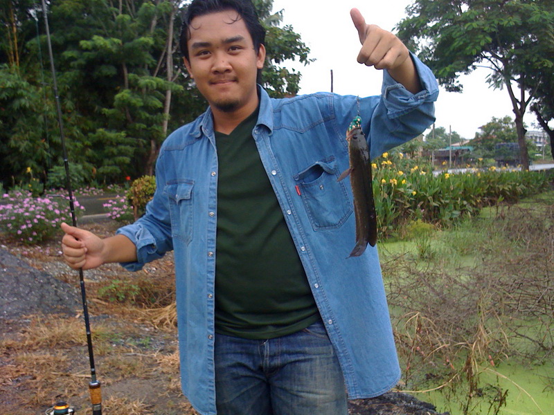 มาแล้ว 1 แต้ว  :laughing: :laughing:
หลังจากเปียกฝนมากนาน ตั้งแต่เช้า