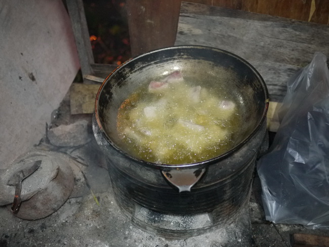 ส่วนเนื้อปลากระโทงร่ม ลองเอามาทอดดูว่าจะอร่อยใหม