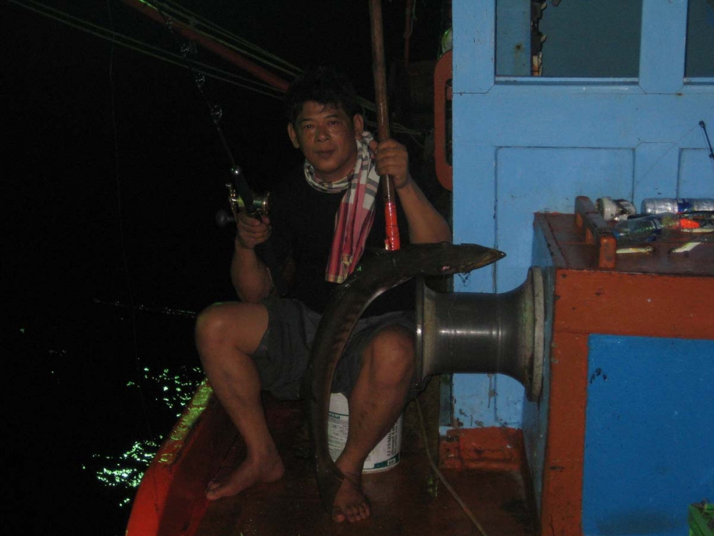 พี่เล็ก กลับปลาที่ตำครก 
 :spineyes: :spineyes: :spineyes: