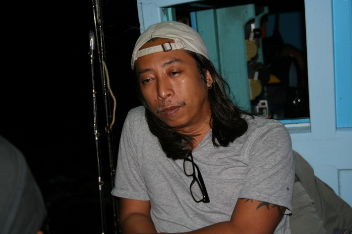 

                             พี่ อ้อ   ..............นั่งหลับ ดีกว่า    :sleeping: :sleeping: :s