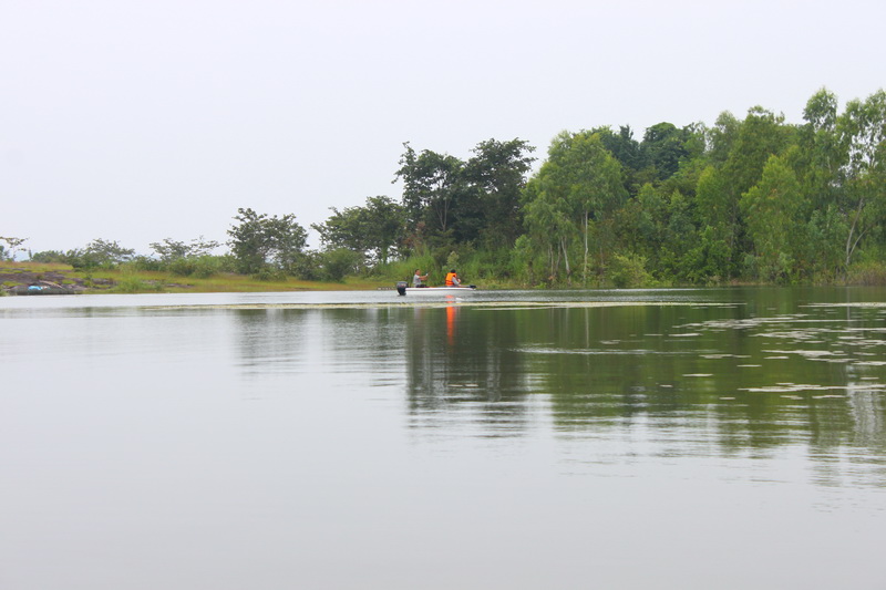 หลังจากเตรียมเรือเสร็จก็เข้าหมายกันเลยครับ ตอนนั่งเรือมาไม่ได้ถ่ายรูปผมคุมเครื่องพ่อใหญ่ยูรถ่ายรูปมะ