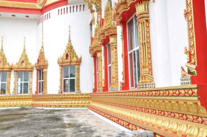  [b]ด้านนอกครับ[/b]