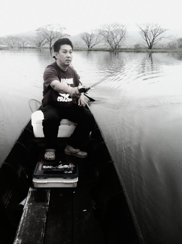 " หลายปีก่อนหน้านี้ ทีี่พี่มากะโอ ... ออกเรือมานิดเดียว ก็มีเจ้าถิ่นมาทักทายแล้ว " ... เสียงพี่เล็