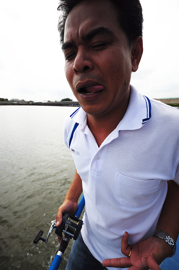 ท่าแบบนี้แสดงว่าเสร็จทั้งปลาทั้งคนเลยอ่ะดิ :laughing: :laughing: :laughing: :laughing: :laughing: :l