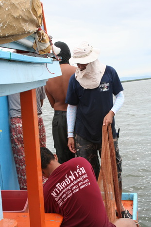 [q][i]อ้างถึง: fishingjoke posted: 01-10-2554, 04:20:53[/i]

++++ครับ :cheer: :cheer: :cheer: :che