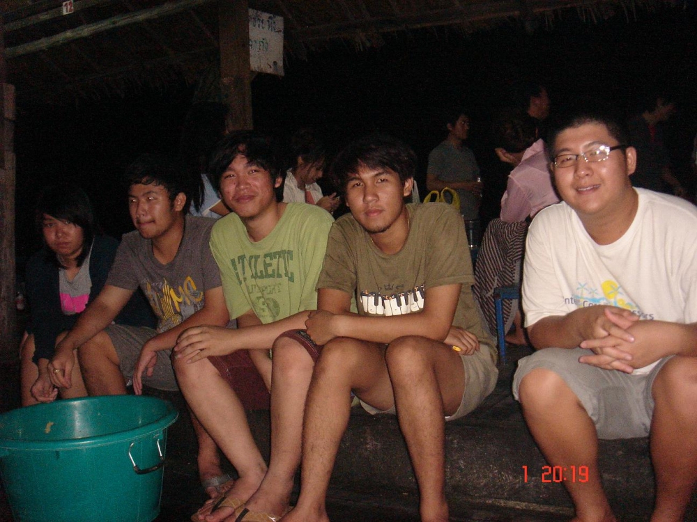 [q][i]อ้างถึง: WikZ_Ball posted: 03-10-2554, 10:16:58[/i]

รอดูรูปครับ น้า นัท  :grin: :grin: :gri