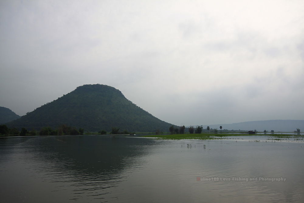 ชมบรรยากาศที่นี่ไปกับผมเรื่อยๆนะครับทุกๆท่าน
 :smile: :smile: :smile: :smile:

------------------