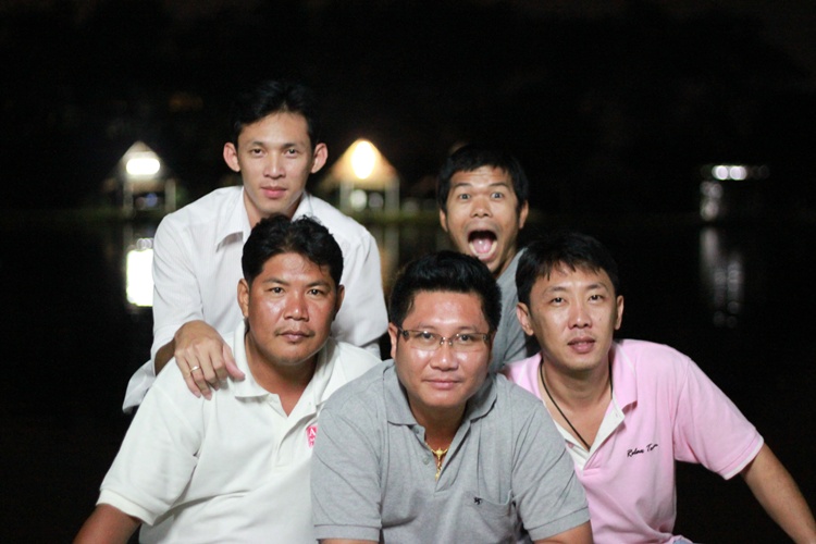 [q][i]อ้างถึง: ต่อvios posted: 08-10-2554, 10:53:15[/i]

[q][i]อ้างถึง: นกเหงา posted: 08-10-2554,
