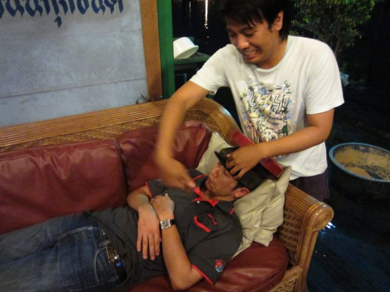 เอ๊ะยังไงกันคู่นี้  :laughing: :laughing: :laughing:
