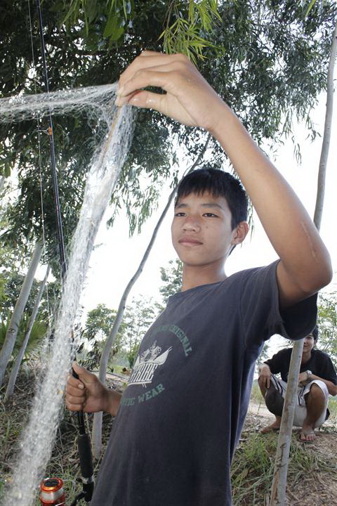 พี่ถ่าย.....ให้ผมหน่อย...

 :sad: :sad: :sad: :sad: :sad: :sad: