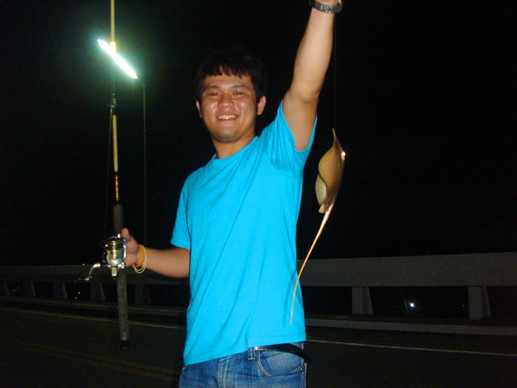 ตัดมาที่สะพานเลยจร้า  ฮ่าๆๆๆ   :smile: