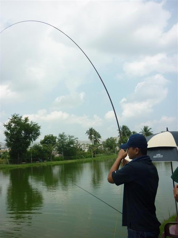 ลองได้จับสู้ดูให้คุ้นมือก่อน เพราะมีคันให้ลองอยู่แล้ว