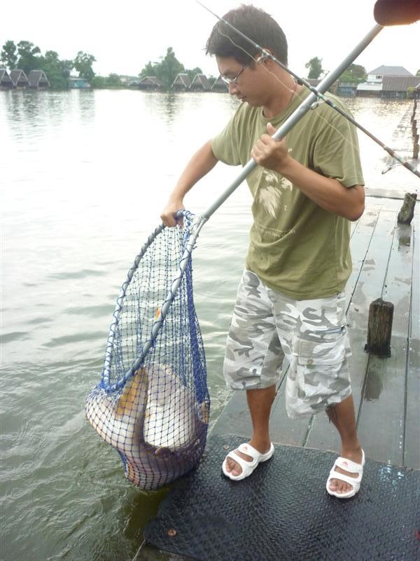 กว่าจะขึ้นเมื่อยเลย  :laughing: