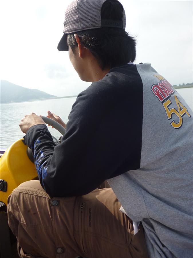 สักพักลุงสแตนลี่ขอตัวกลับก่อน ทิ้งผมให้ต้องลุยอยู่กับ ผบ. ร้อนจริงๆครับวันนี้ ...............