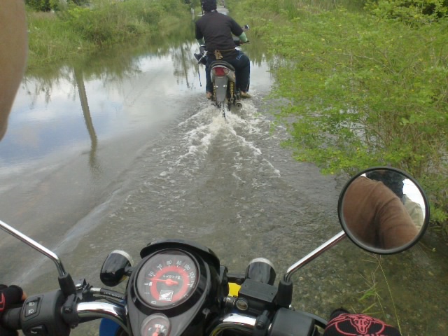 เส้นทาง..ไม่มีปัญหา....เอามันไว้ก่อน..... :laughing: