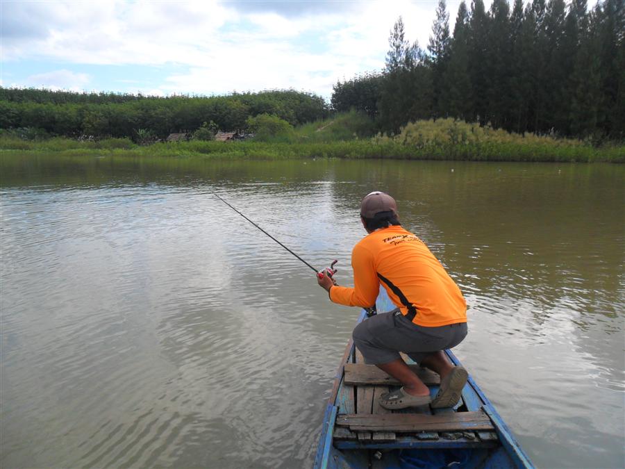 เรือก้อโคงปลาก้ออัด เสียวตกเรือชิบ
 :laughing: :laughing: :laughing: