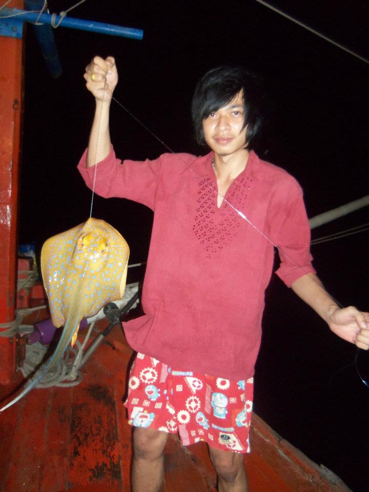 ไอ้เบนจุดฟ้า  ตัวนี้ นี่เอง ครับ :grin: :love: