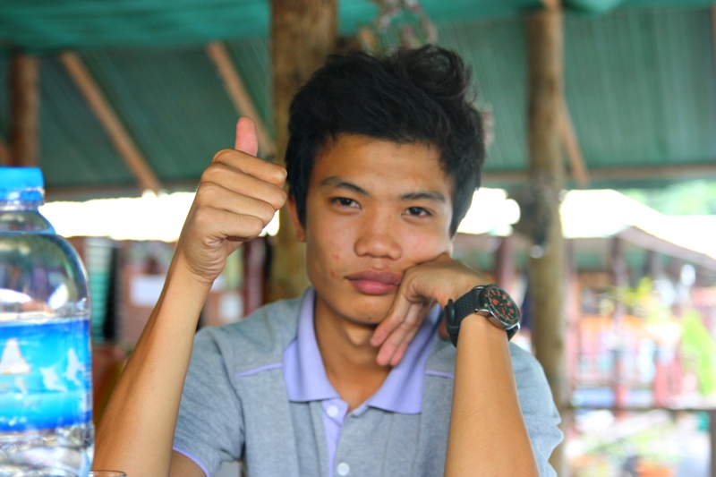 ป๊อป  ครับ  แถวบ้านเรียก นามเรียกขาน  ป๊อป ..  อ๊  ..อ     ด      :grin: :grin: