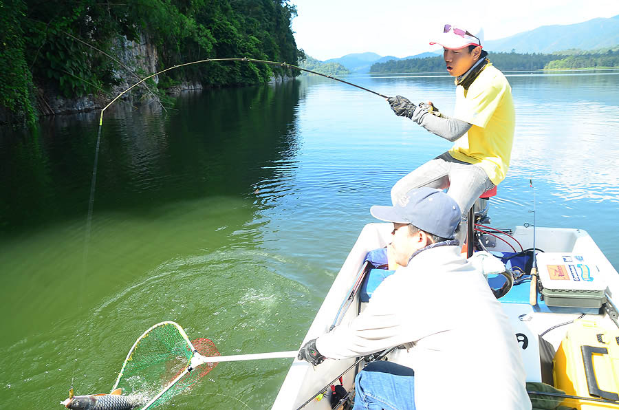 ท้ายเรือสอยมาอีก1 ถ้าจำไม่ผิดตัวนี้น่าจะโลครึ่ง ได้ที่4 :love: :cheer: